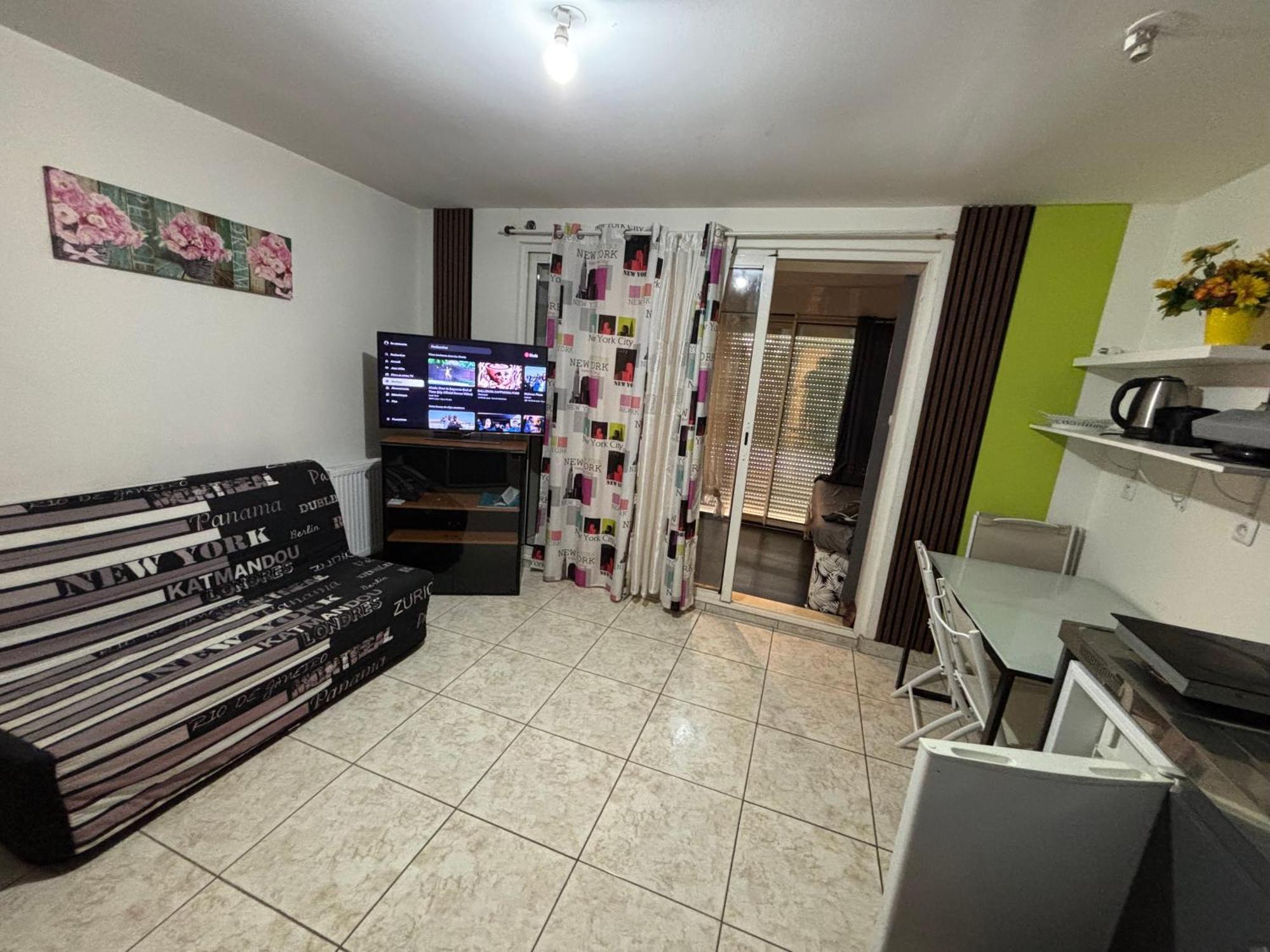 Residence Melinda Digione Esterno foto